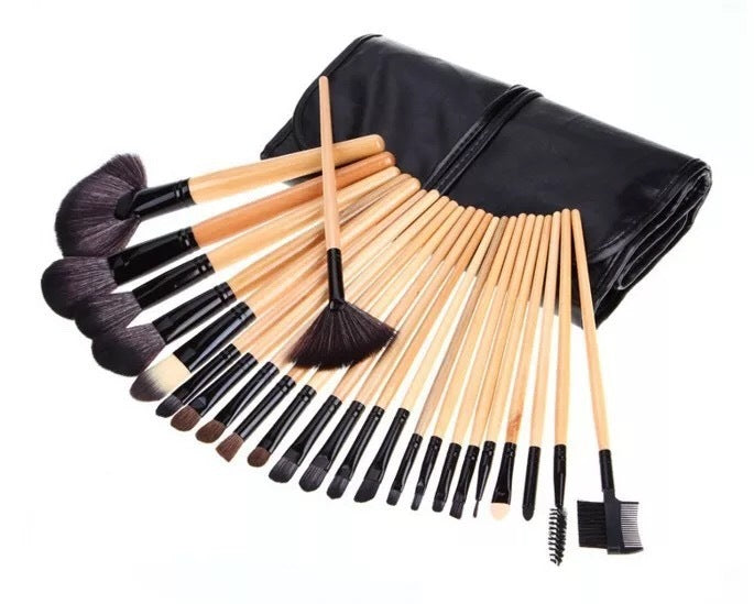 24 PCs Makeup Brush With Horse Hair Black Wood Color Makeup Full Set